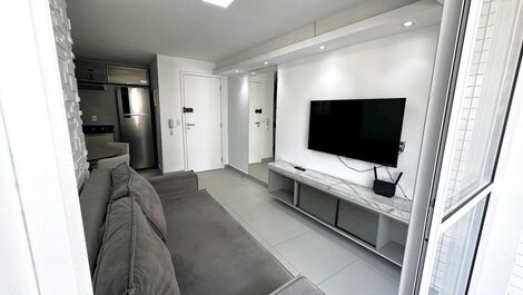 Meireles luxury compact