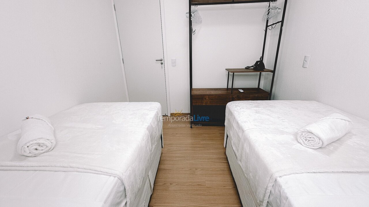 Apartamento para aluguel de temporada em Fortaleza (Praia do Futuro Ii)