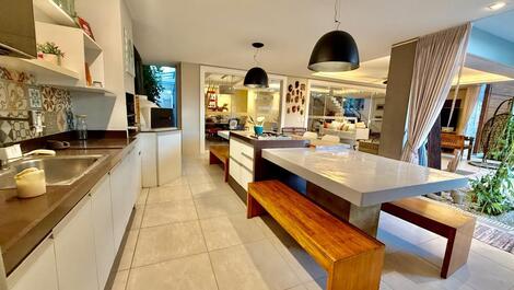 Casa alto padrão 4 suítes - cond Del lago Barra da Tijuca!