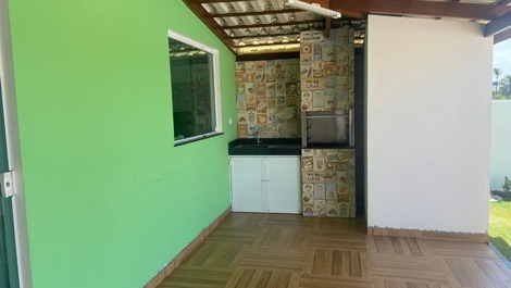 Beautiful new season home, close to where the river meets the sea