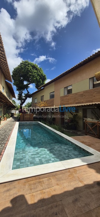 Casa para aluguel de temporada em Mata de São João (Imbassaí)