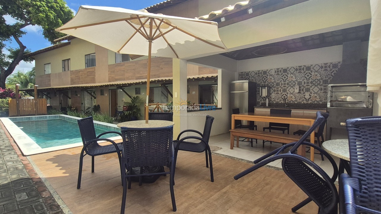 Casa para aluguel de temporada em Mata de São João (Imbassaí)