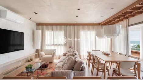 Cobertura Luxuosa com Vista Deslumbrante.