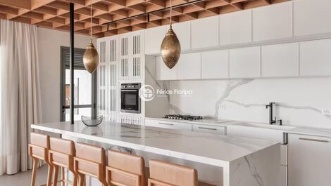 Cobertura Luxuosa com Vista Deslumbrante.