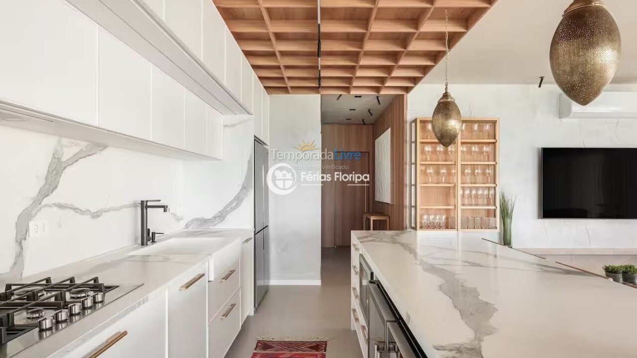 Apartamento para aluguel de temporada em Florianópolis (Morro das Pedras)