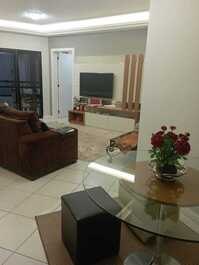 Apartment on the second block of Meia Praia Beach