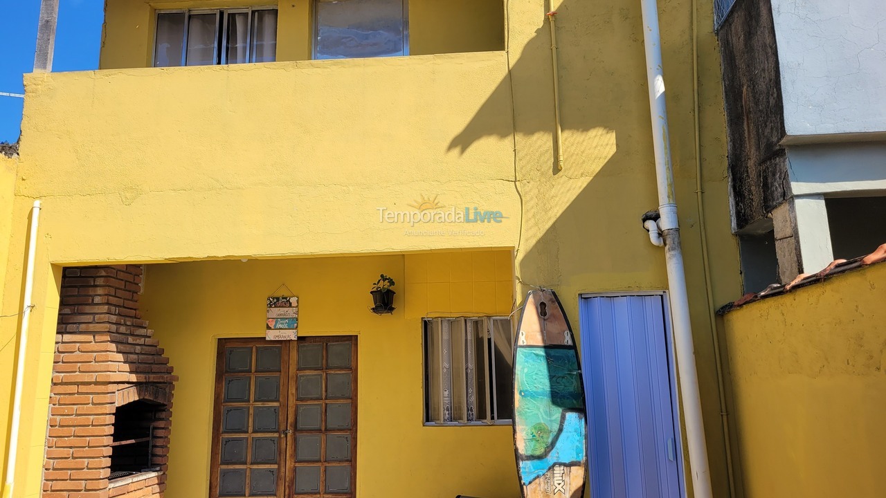 House for vacation rental in Praia Grande (Vila Mirim)