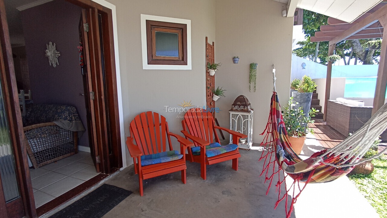 Casa para aluguel de temporada em Florianopolis (Praia dos Ingleses)