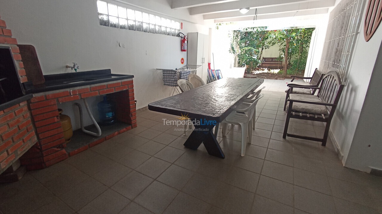 Casa para aluguel de temporada em Florianopolis (Praia dos Ingleses)
