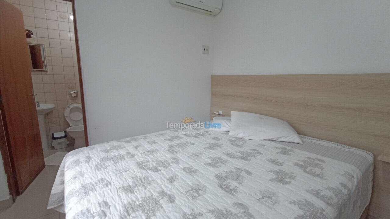 Casa para aluguel de temporada em Florianopolis (Praia dos Ingleses)