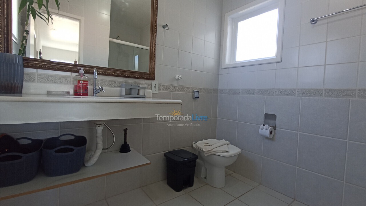 Casa para aluguel de temporada em Florianopolis (Praia dos Ingleses)