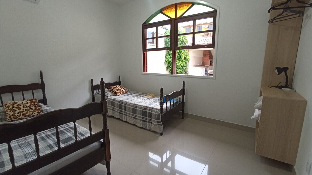 Casa para aluguel de temporada em Florianopolis (Praia dos Ingleses)