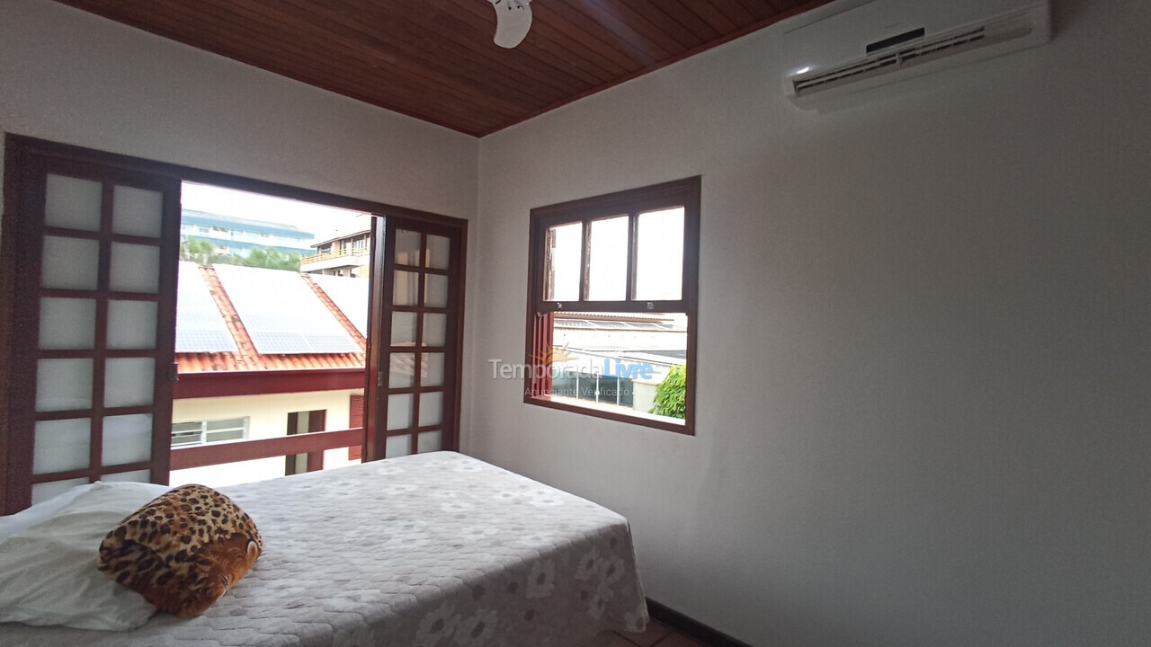 Casa para aluguel de temporada em Florianopolis (Praia dos Ingleses)