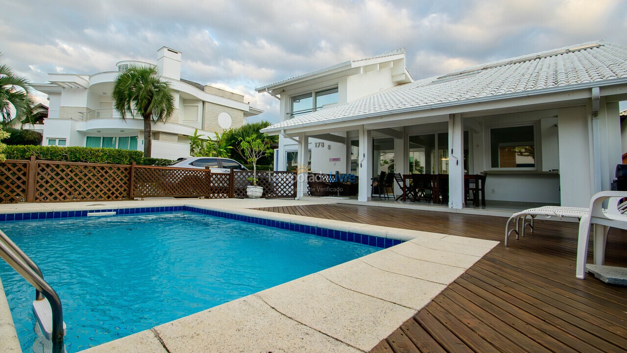 Casa para aluguel de temporada em Florianopolis (Jurerê Internacional)