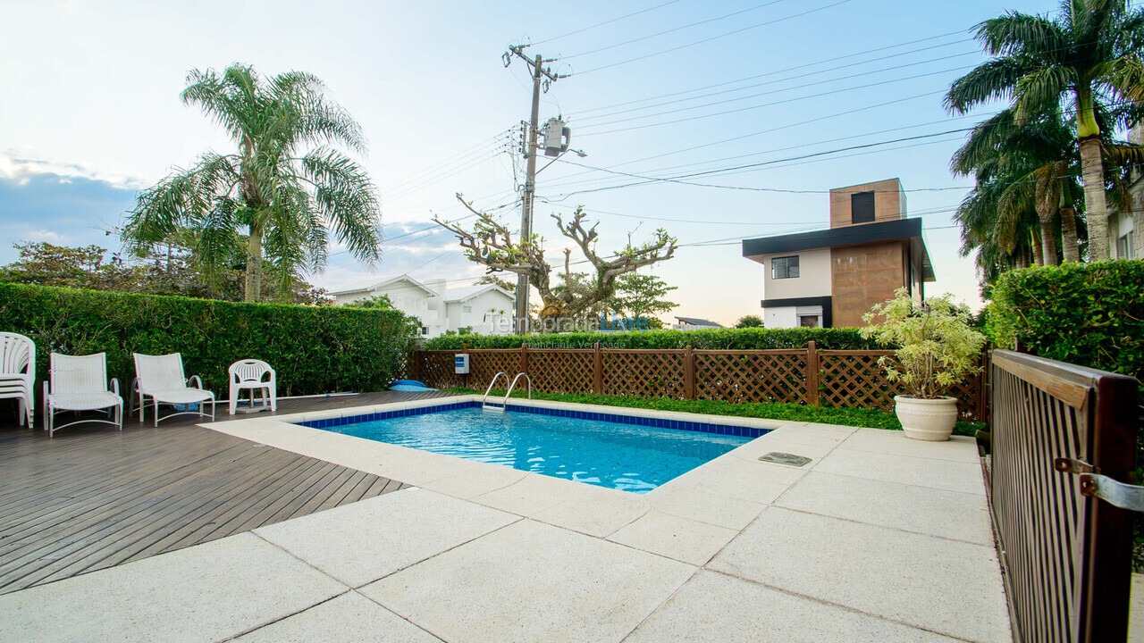 Casa para aluguel de temporada em Florianopolis (Jurerê Internacional)