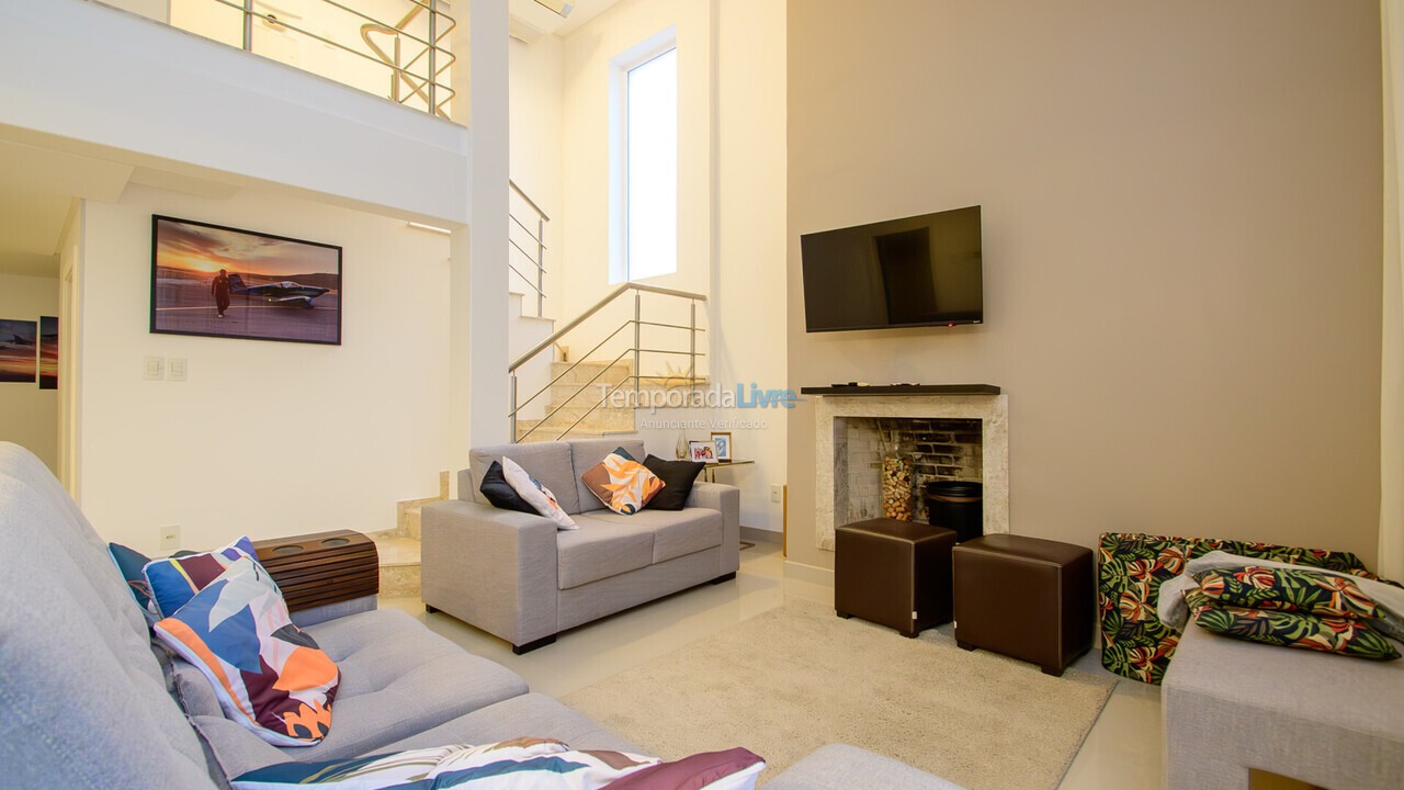 Casa para aluguel de temporada em Florianopolis (Jurerê Internacional)