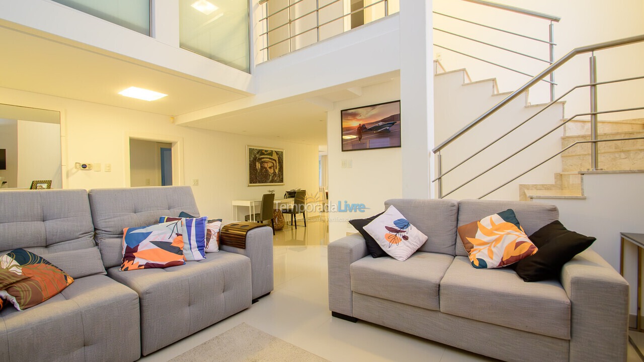 Casa para aluguel de temporada em Florianopolis (Jurerê Internacional)