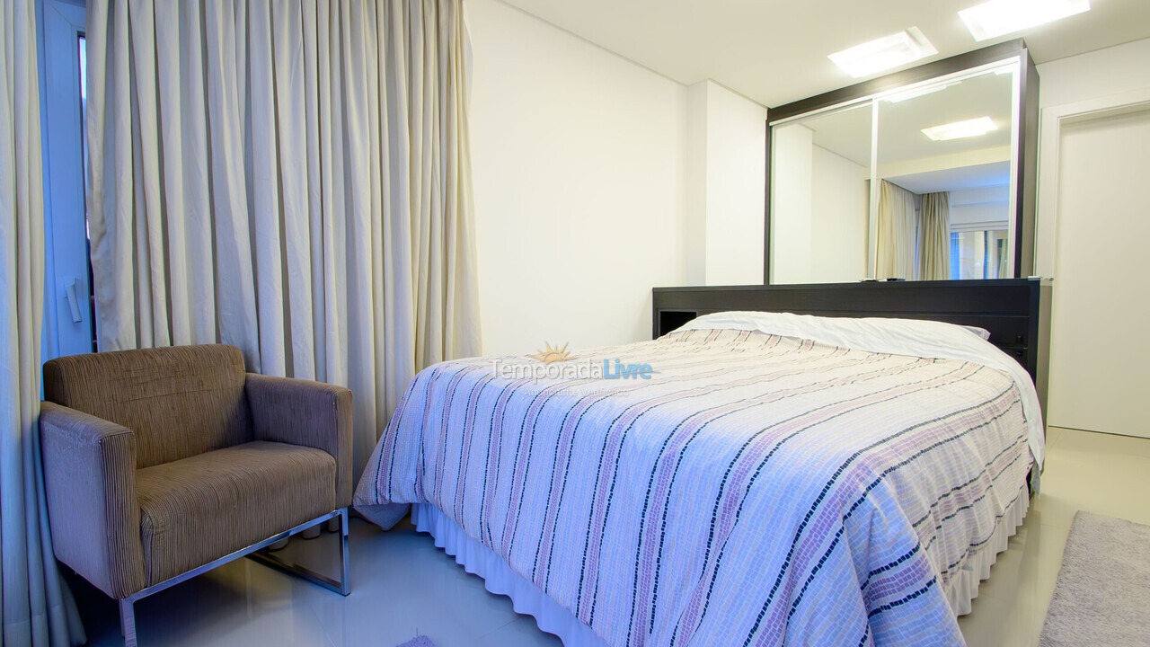 Casa para aluguel de temporada em Florianopolis (Jurerê Internacional)