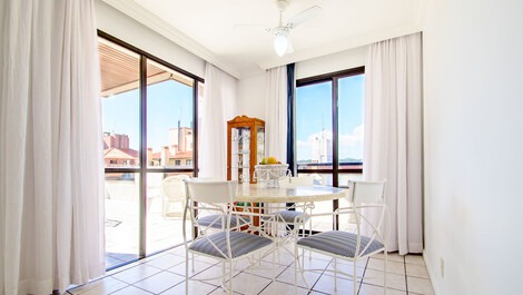 Hermoso ático con piscina privada en Open Shopping