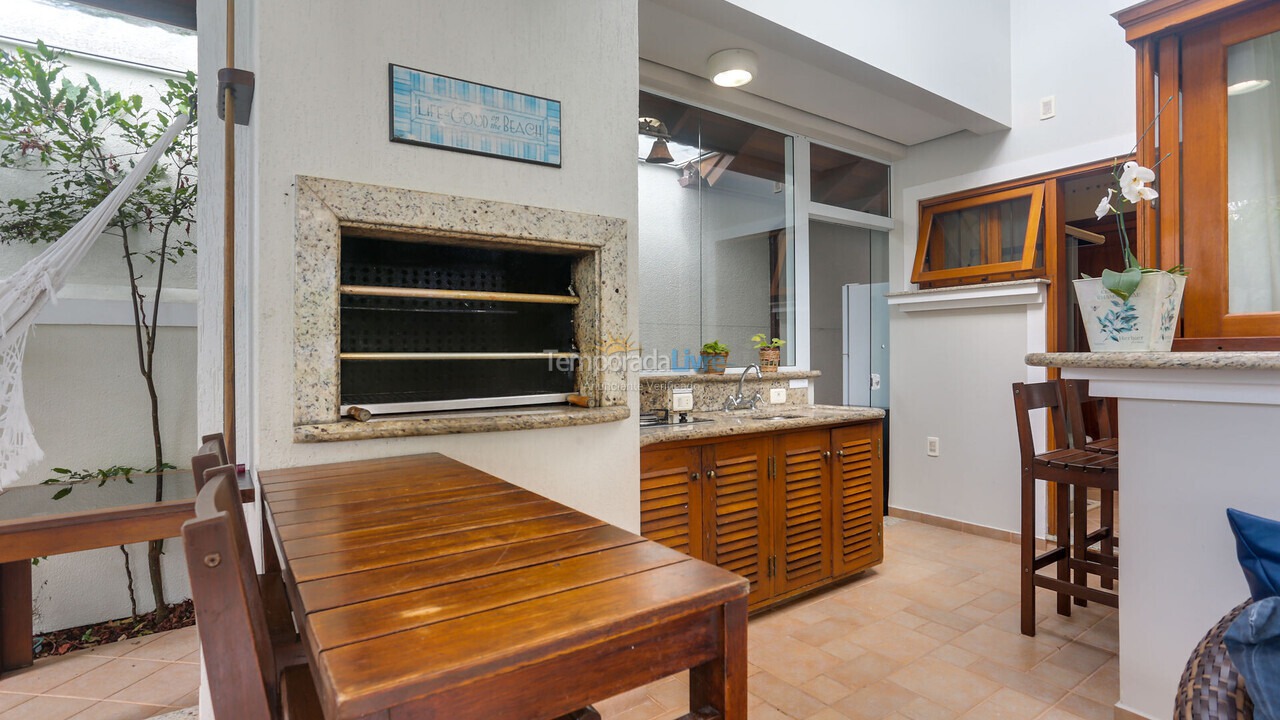 Casa para aluguel de temporada em Florianopolis (Jurerê)