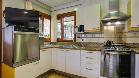 Excelente Casa para aluguel de temporada em Jurerê, Florianópolis,...