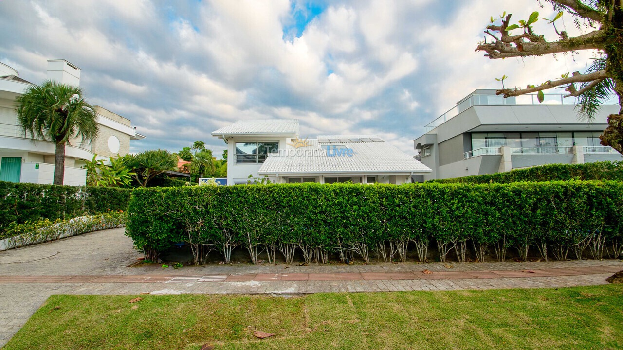 Casa para aluguel de temporada em Florianopolis (Jurerê Internacional)