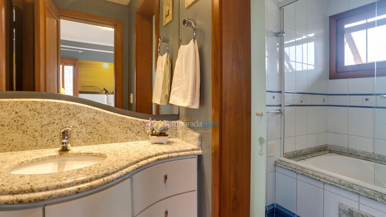 Casa para aluguel de temporada em Florianopolis (Jurerê)