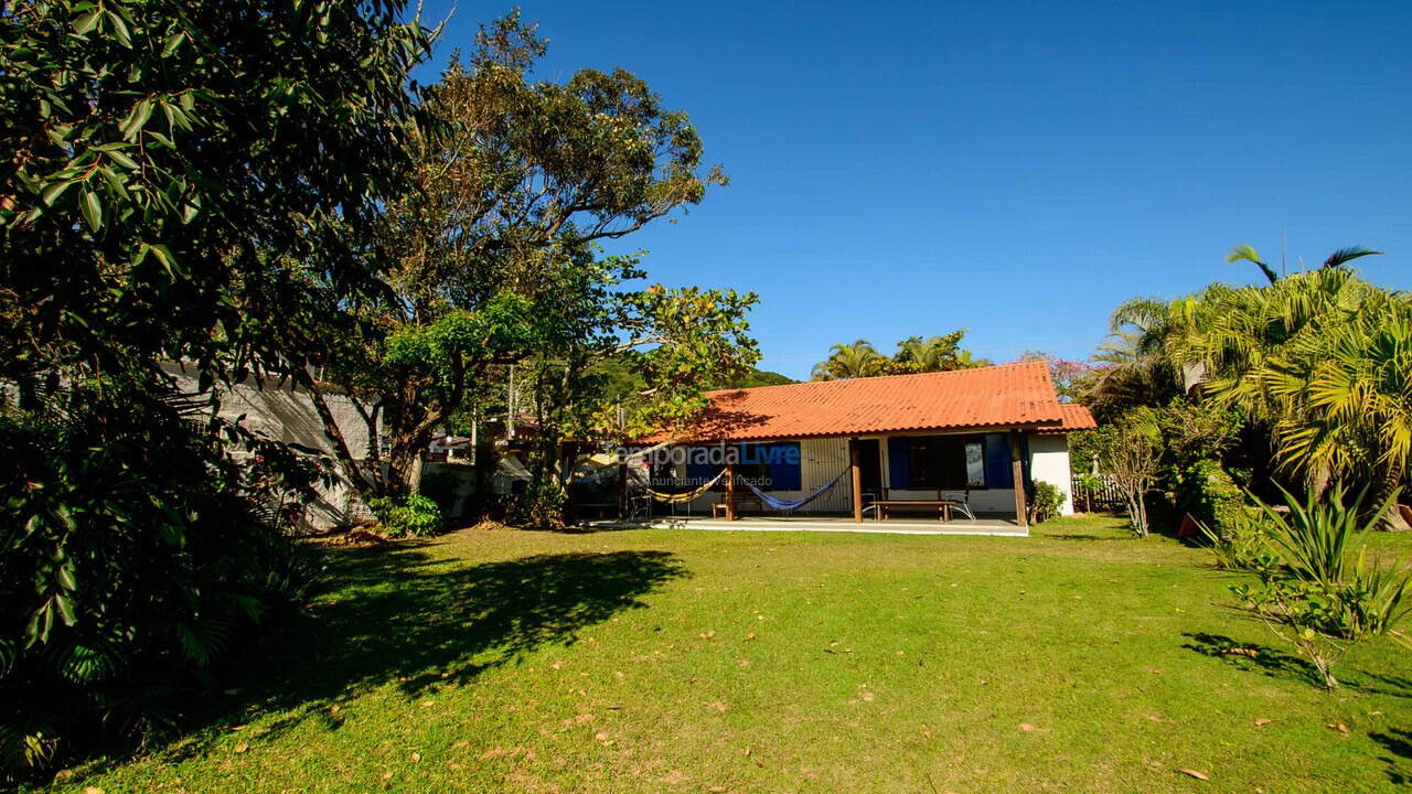 Casa para aluguel de temporada em Florianópolis (Lagoinha)