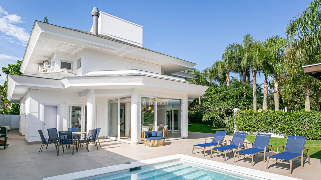 Casa para aluguel de temporada em Florianopolis (Jurerê Internacional)