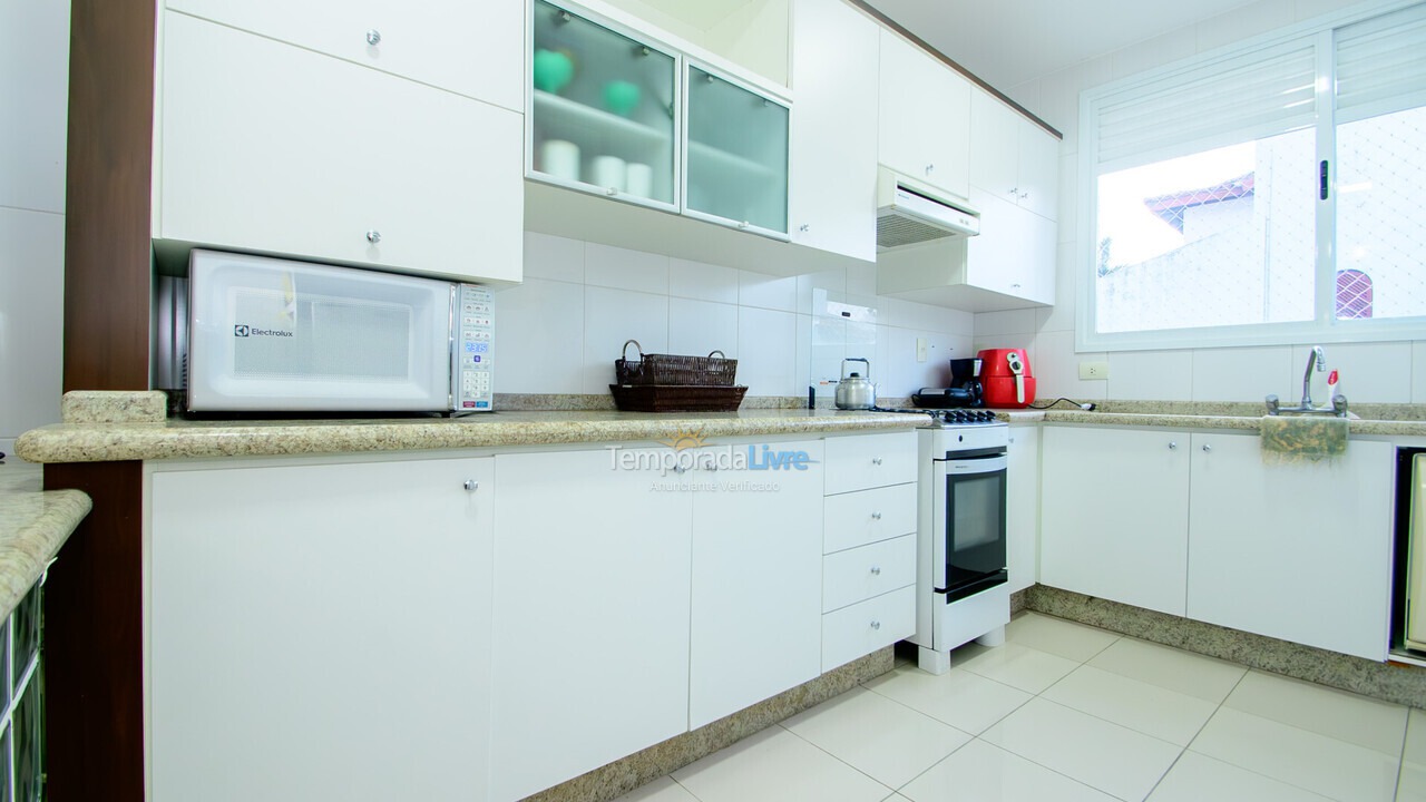 Apartment for vacation rental in Florianópolis (Brava)