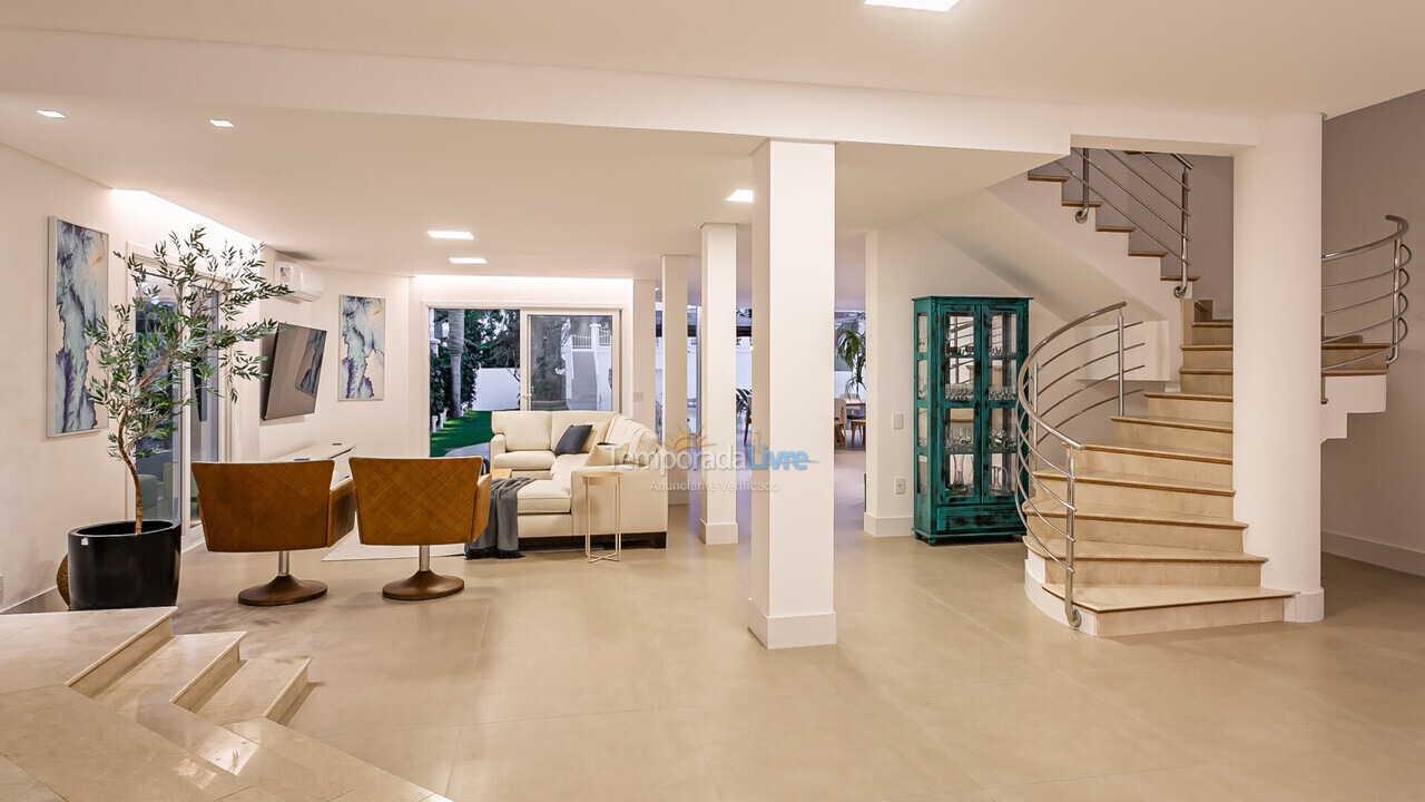 Casa para aluguel de temporada em Florianopolis (Jurerê Internacional)