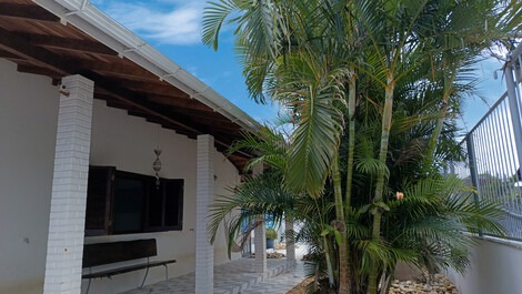 Gran casa a 50 metros de Praia da Cachoeira