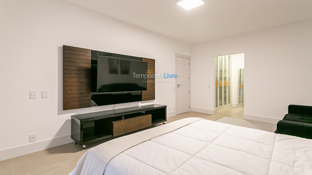 Casa para aluguel de temporada em Florianopolis (Jurerê Internacional)