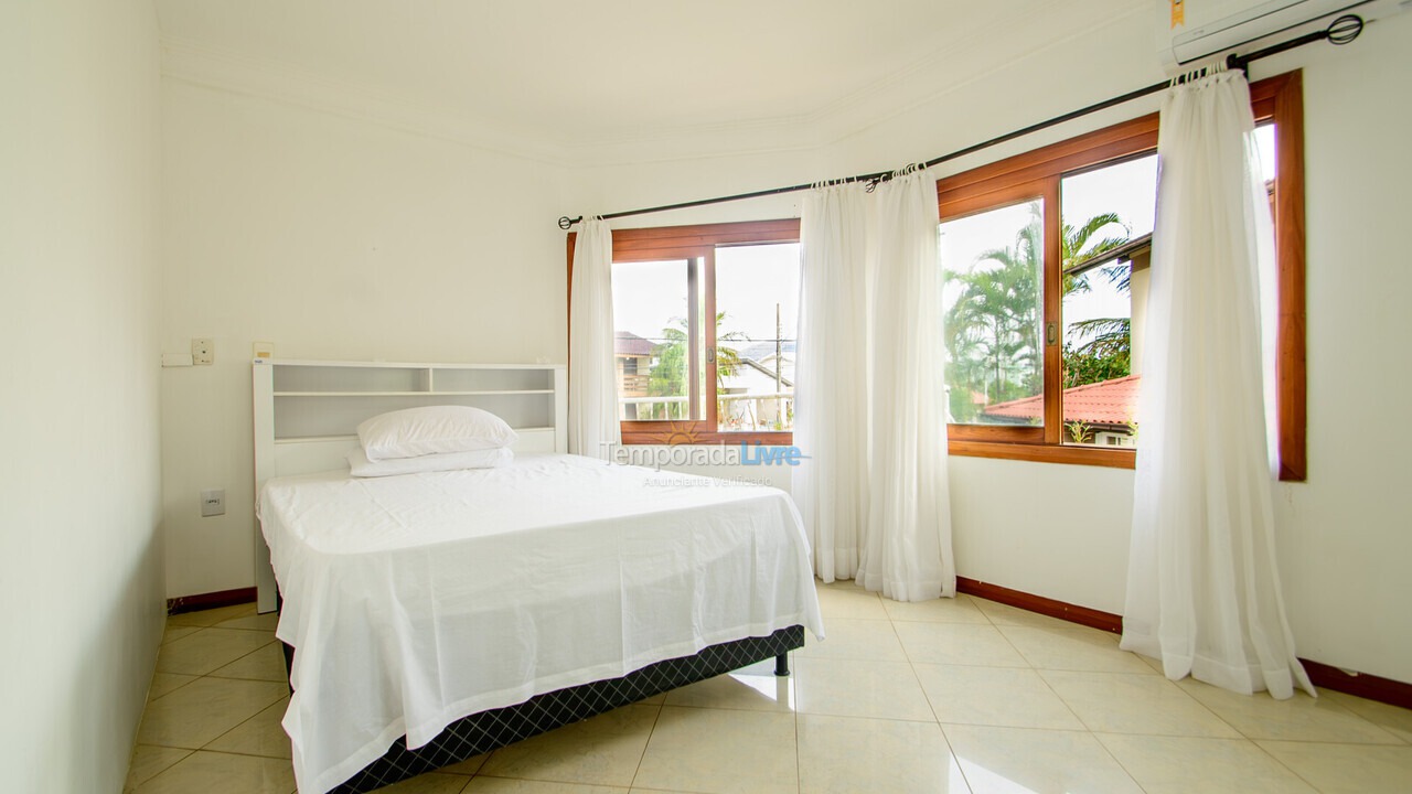 Casa para alquiler de vacaciones em Florianopolis (Praia dos Ingleses)