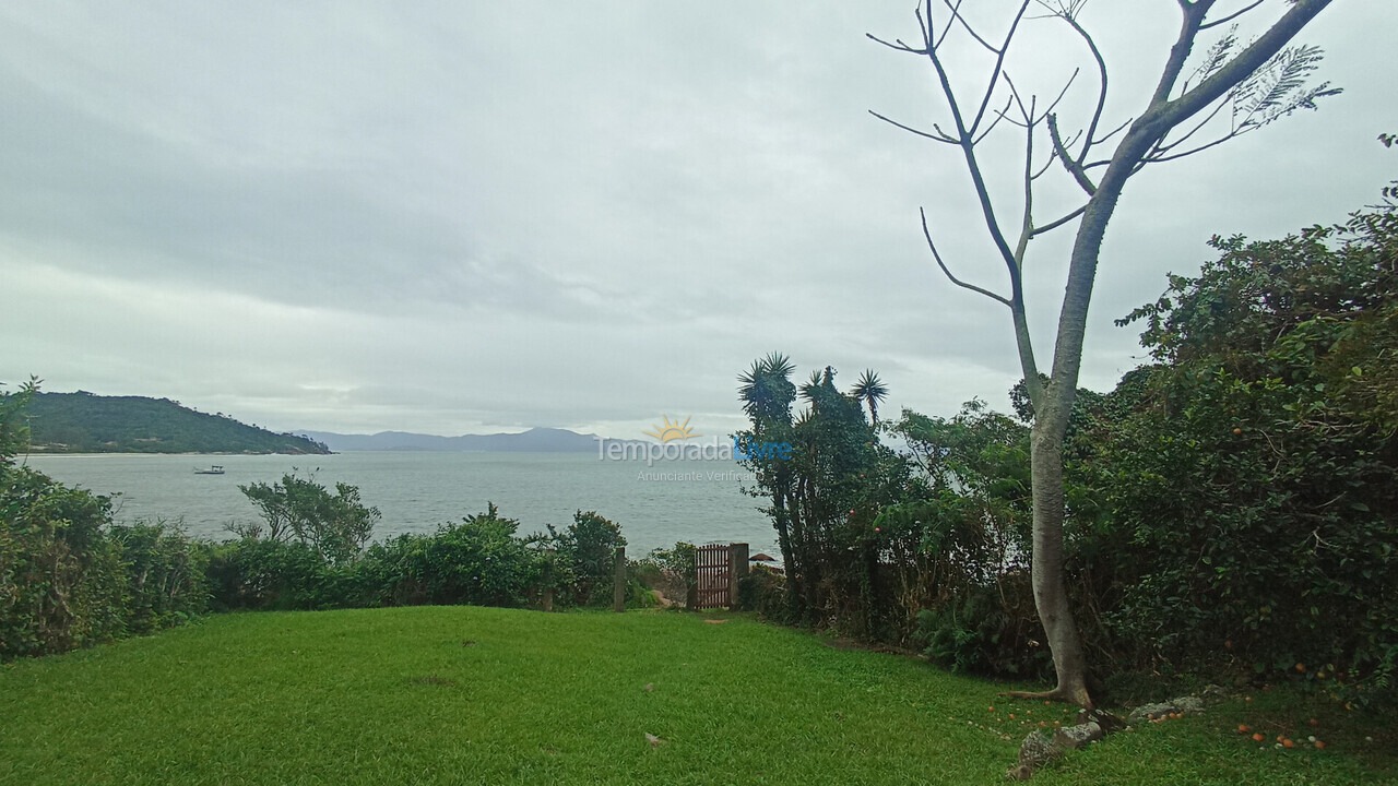 Casa para aluguel de temporada em Florianópolis (Lagoinha)