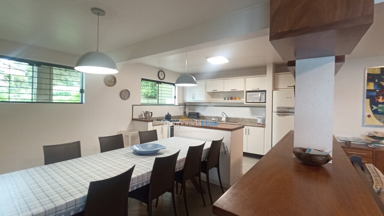 Casa para aluguel de temporada em Florianópolis (Lagoinha)