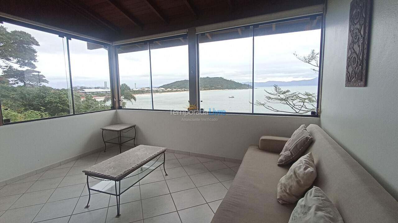 Casa para aluguel de temporada em Florianópolis (Lagoinha)