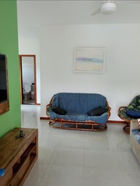 Beautiful new season home, close to where the river meets the sea