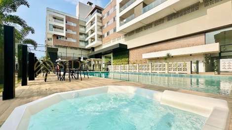 2 BEDROOM APARTMENT WITH COMMUNAL POOL AND JACUZZI