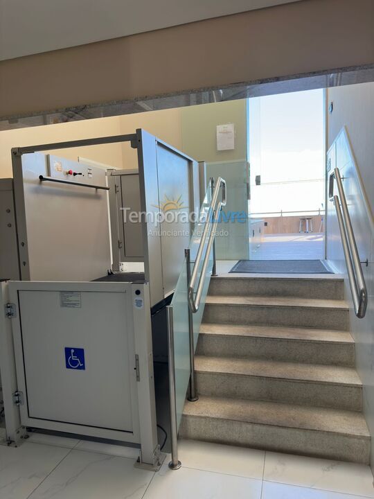 Apartamento para aluguel de temporada em Salvador (Costa Azul)