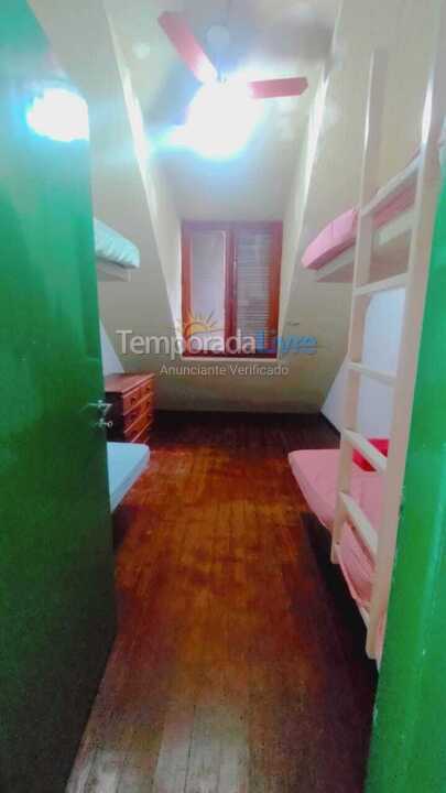 Casa para alquiler de vacaciones em Guarujá (Praia do Pernambuco)