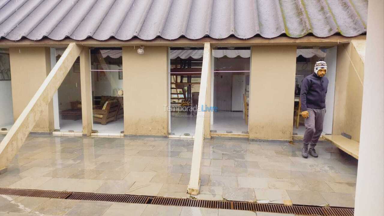 Casa para alquiler de vacaciones em Guarujá (Praia do Pernambuco)