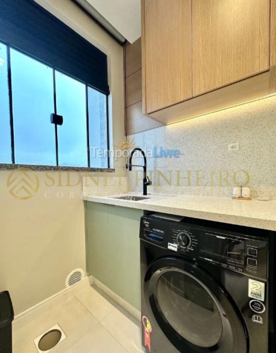 Casa para aluguel de temporada em Bombinhas (Praia de Bombas)