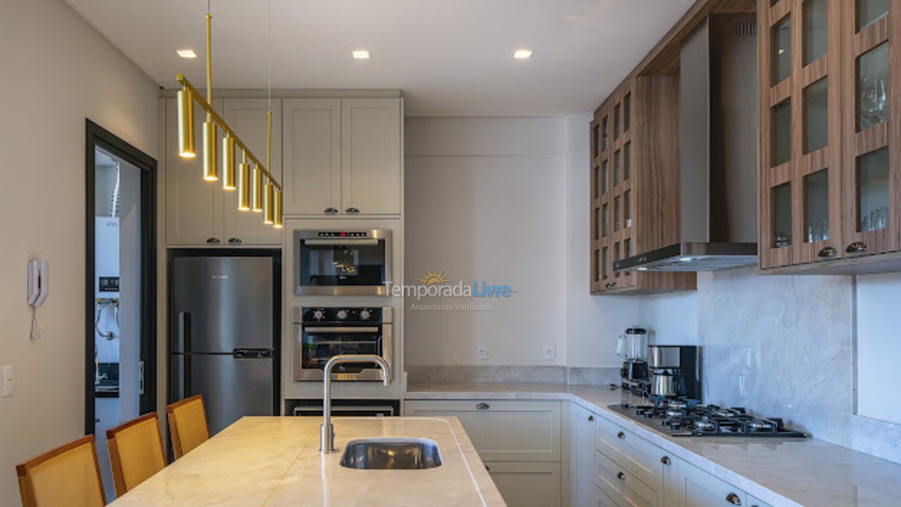 Apartment for vacation rental in Bombinhas (Mariscal)