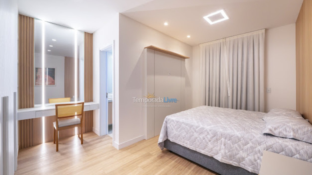 Apartment for vacation rental in Bombinhas (Mariscal)