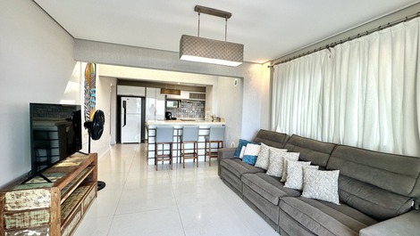 PENTHOUSE WITH SEA VIEW ON MARISCAL BEACH