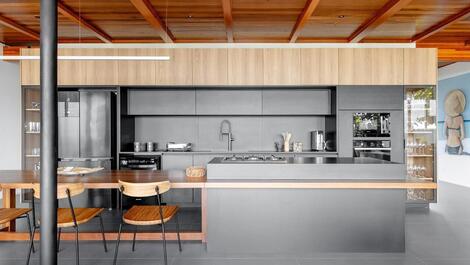 CASA FRENTE MAR NA PRAIA DE MARISCAL