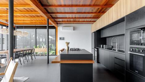 CASA FRENTE MAR NA PRAIA DE MARISCAL