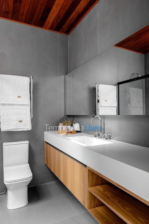 Casa para aluguel de temporada em Bombinhas (Mariscal)