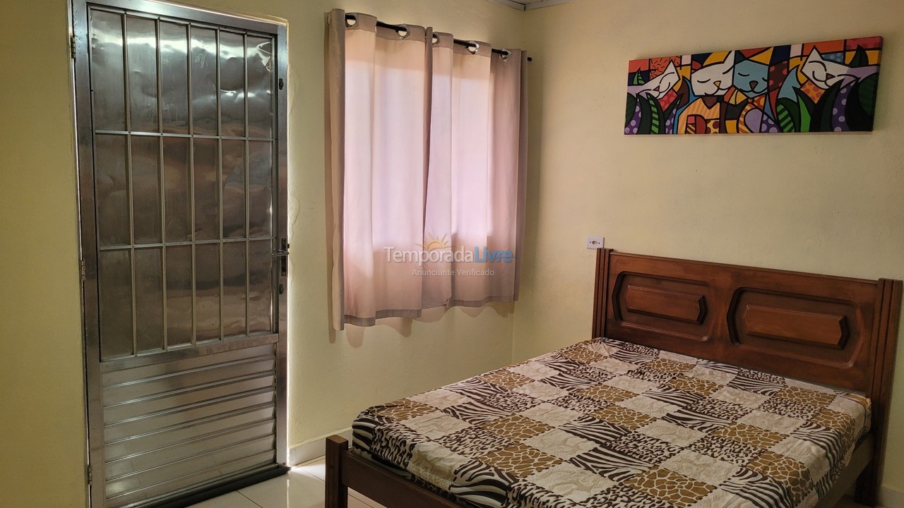 House for vacation rental in Praia Grande (Vila Mirim)